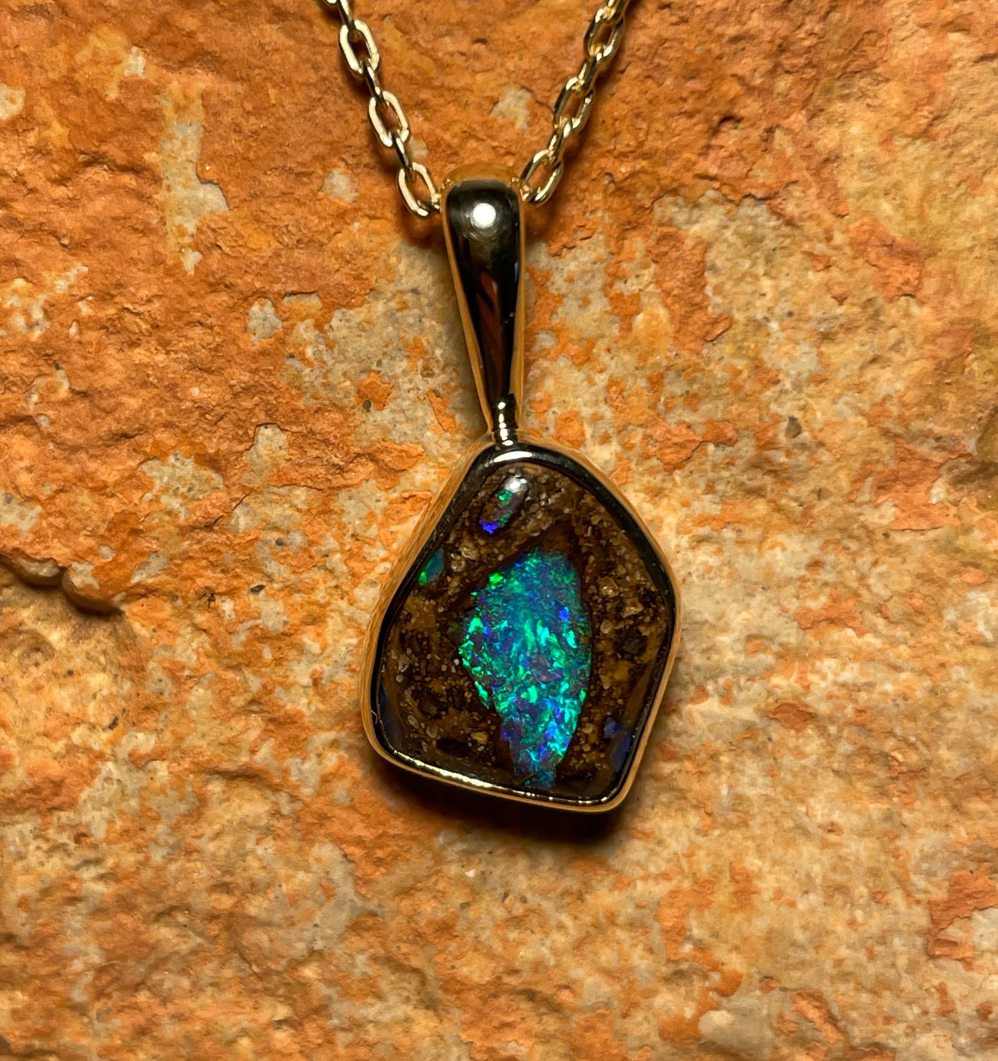 Great Barrier Reef Pendant - 9k gold