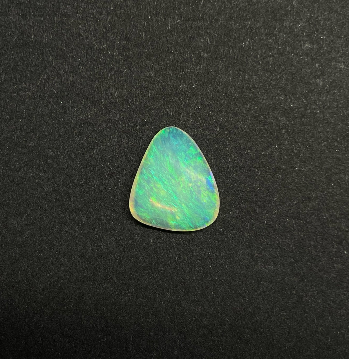 1.4ct Lightning Ridge Crystal Opal