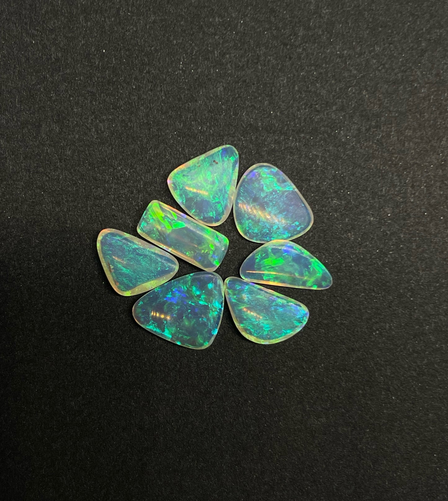 4.7ct Lightning Ridge Parcel