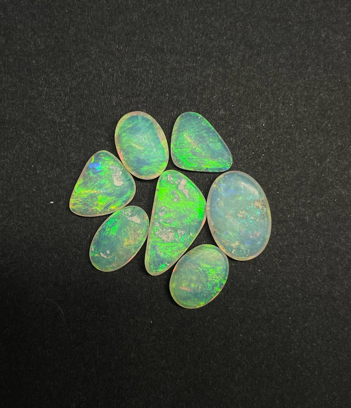 6.7ct Lightning Ridge Parcel