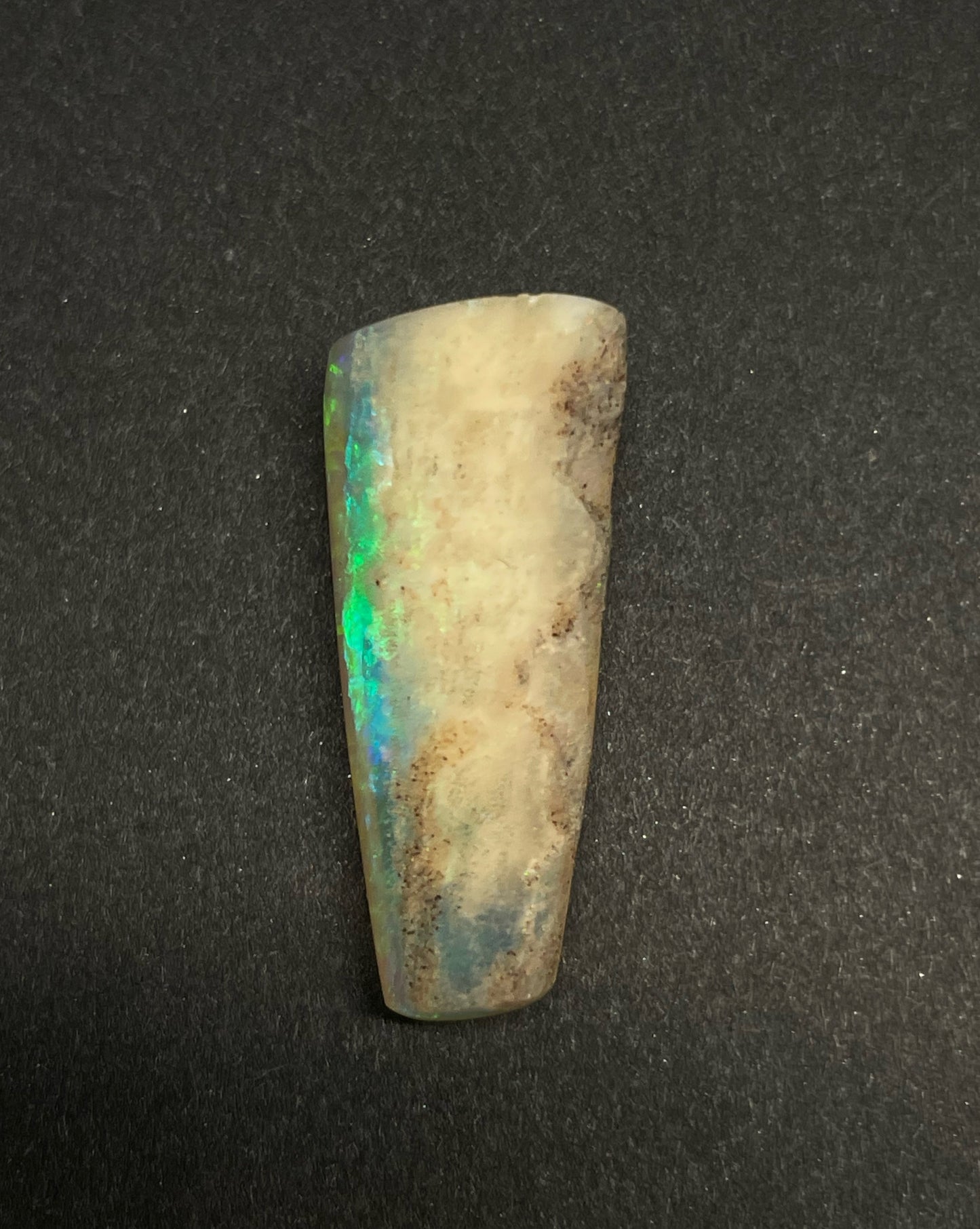 16.4ct Coober Pedy Belemnite Pipe