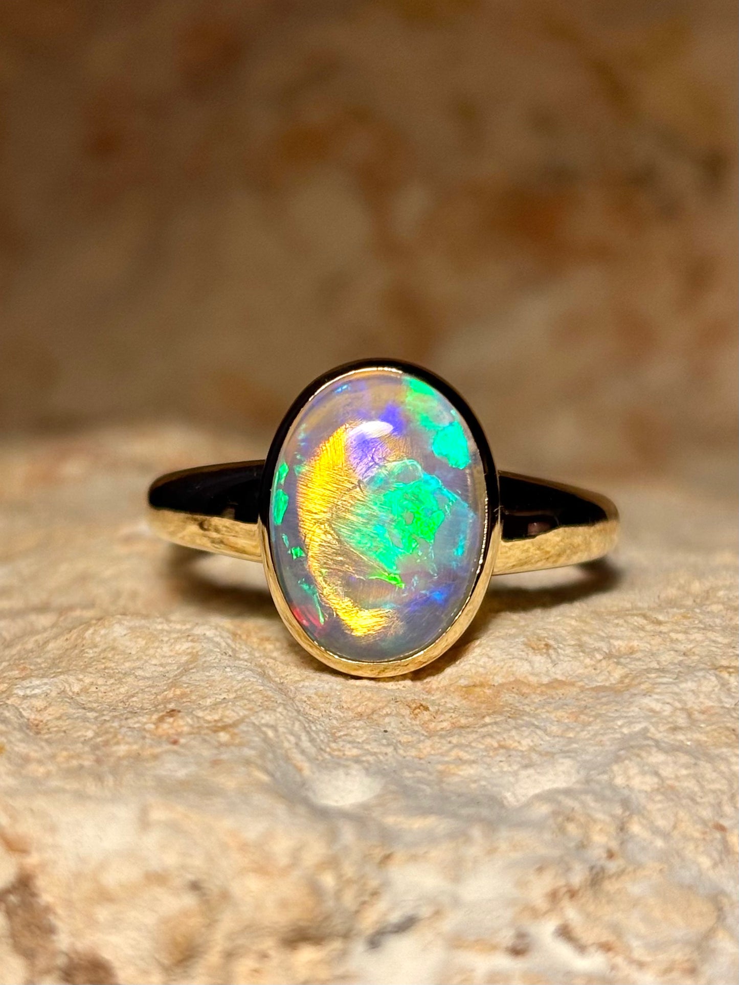 Northern lights ring  - 14k gold, size 8, Q