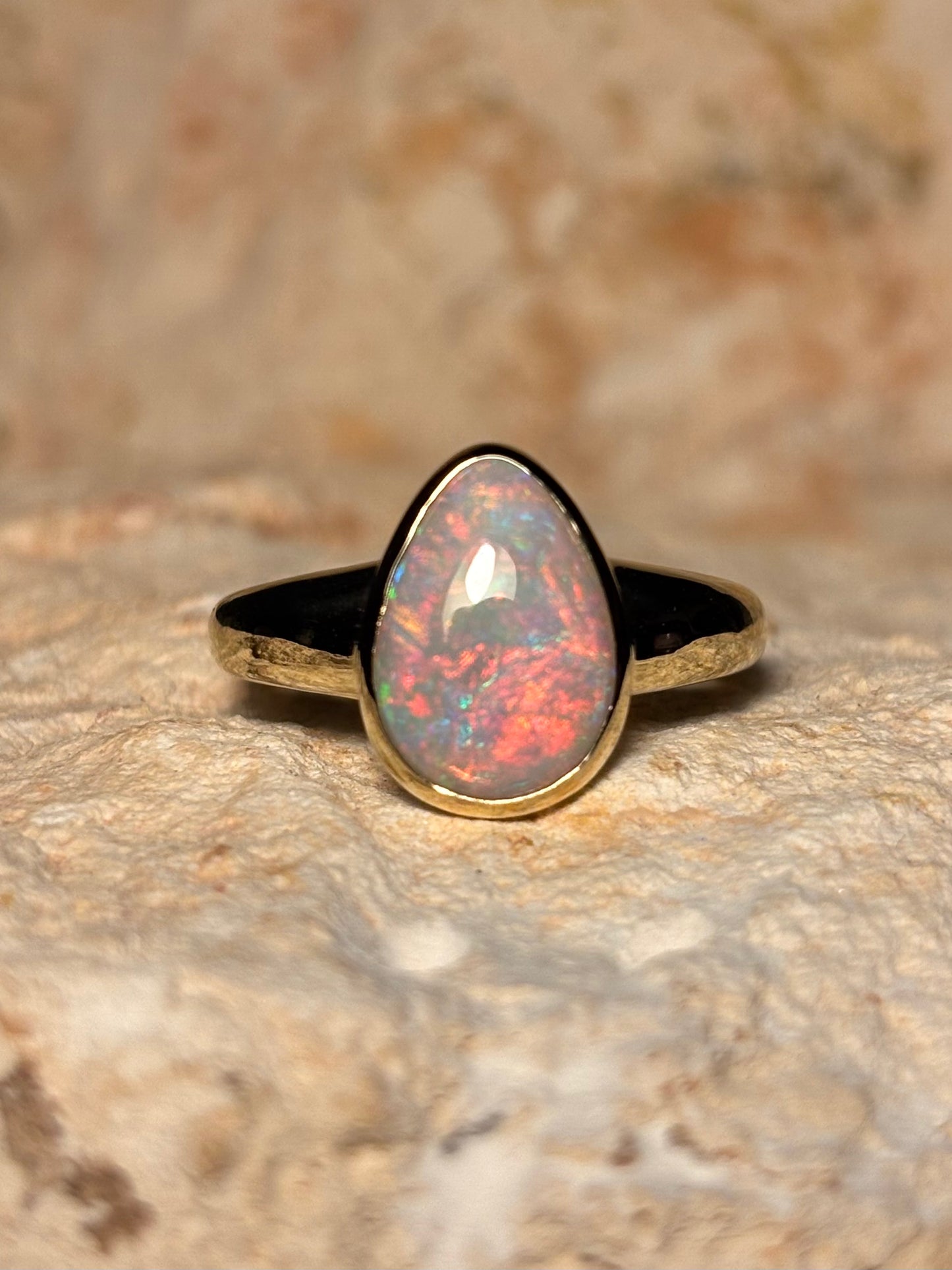 Pink teardrop ring- 9k gold, size 6.75, N