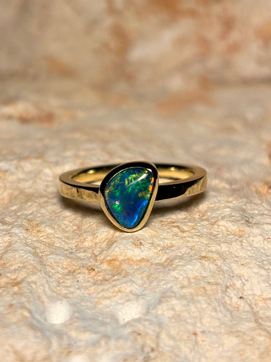 Galactic black opal ring - 9k gold, size 4, H 1/2