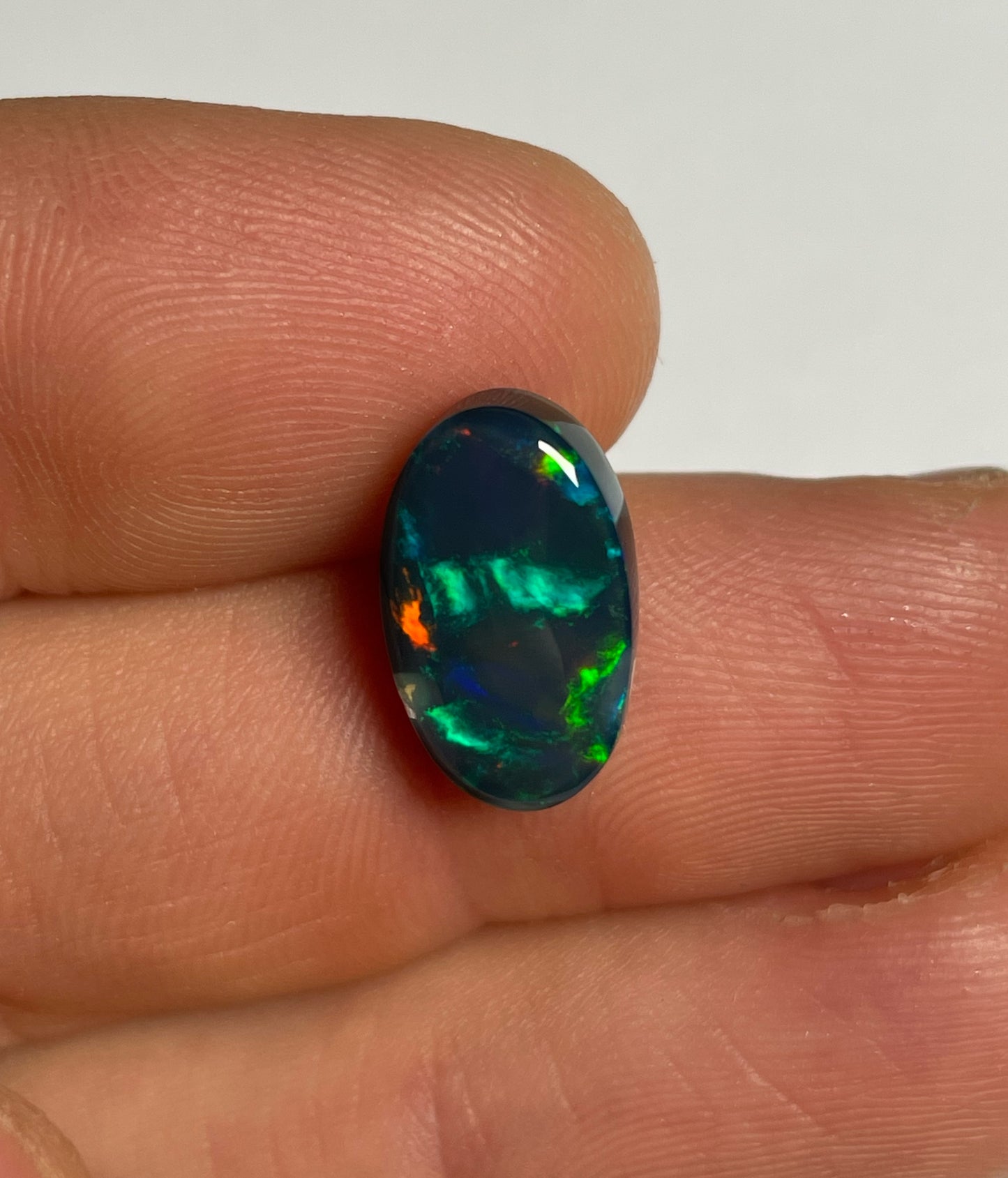 4.6ct Lightning Ridge Black Opal