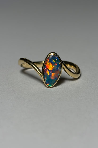 Wave Doublet - 9k gold ring, size 7.75, N