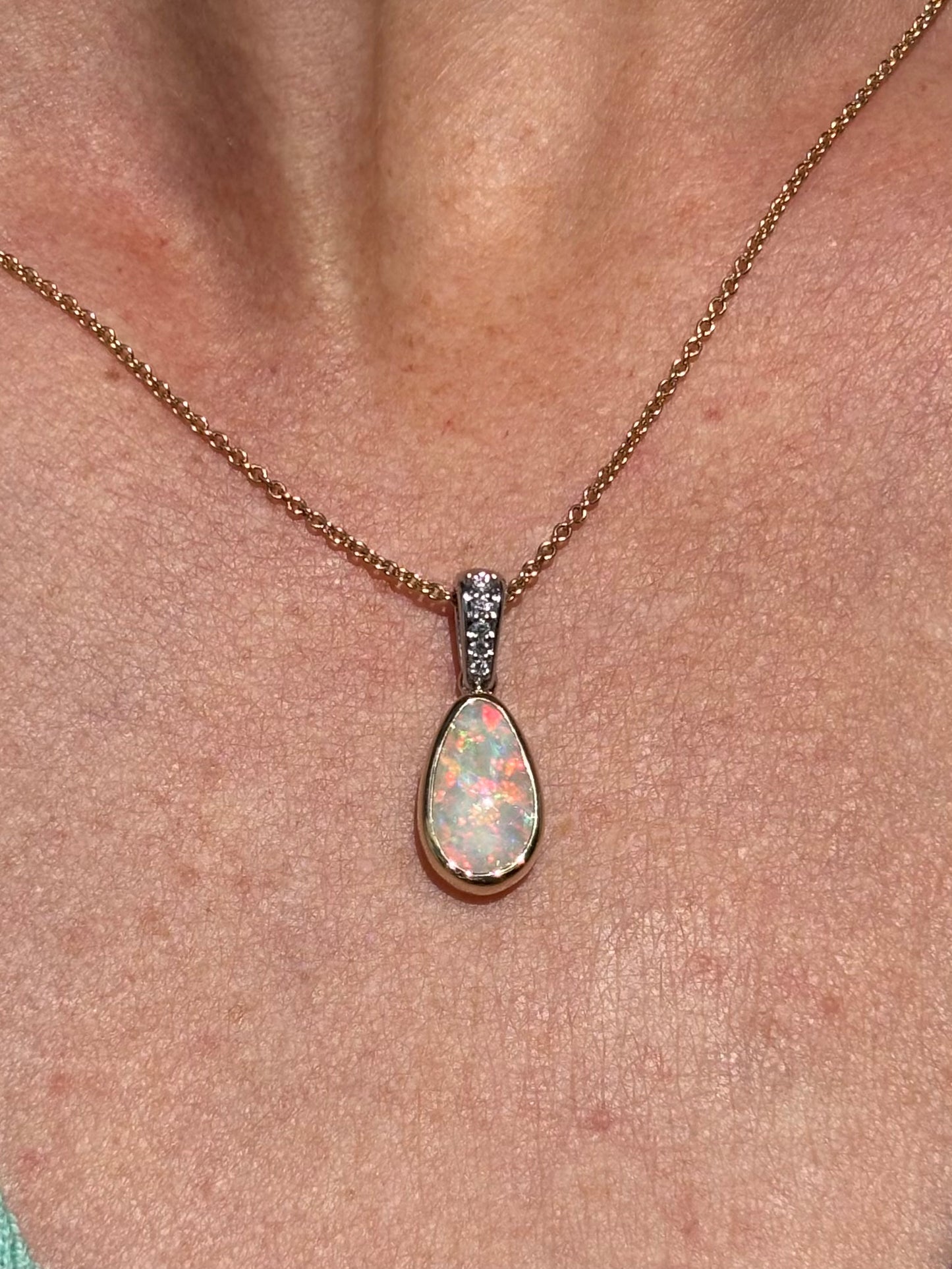 Dreamlight Tear Pendant - 14k