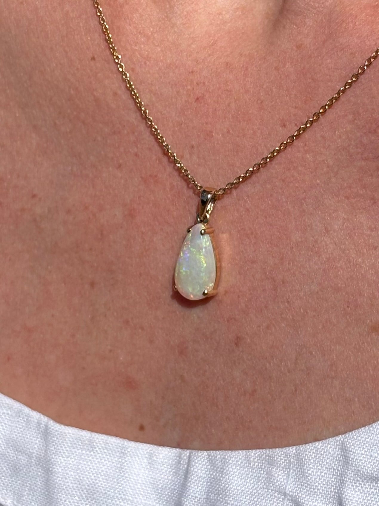 Green & Gold Pendant - 9k