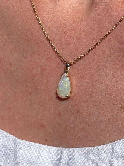 Green & Gold Pendant - 9k