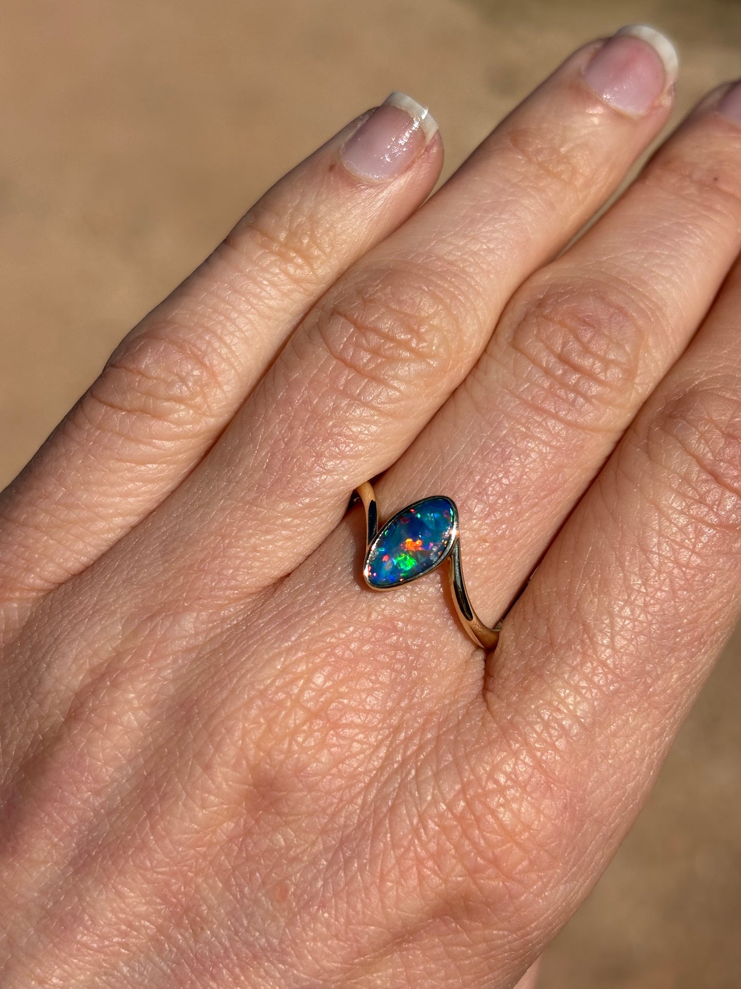 Wave Doublet - 9k gold ring, size 7.75, N