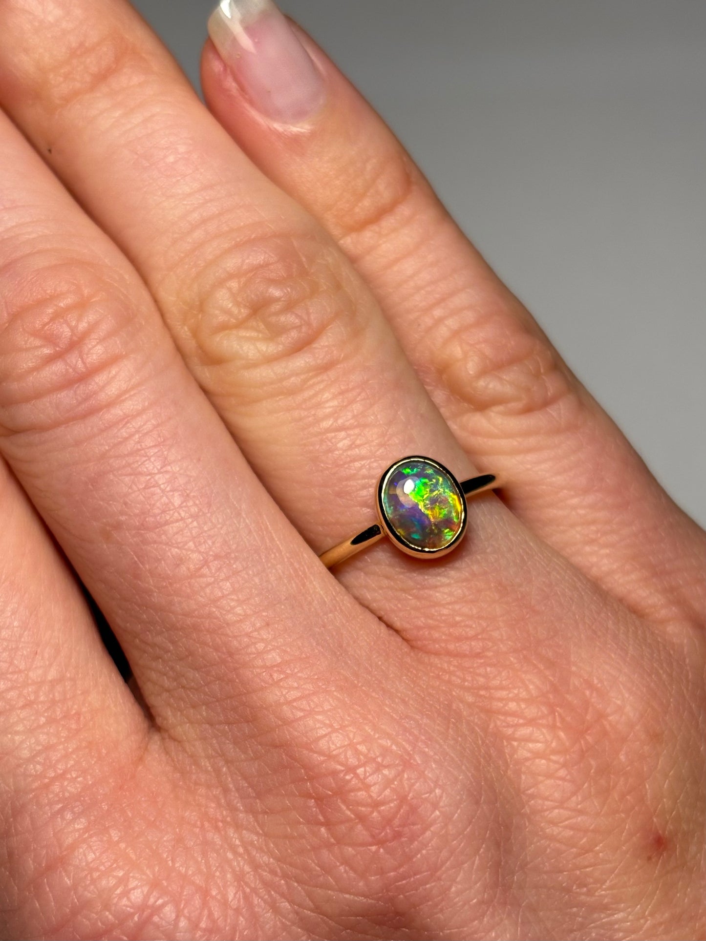 Crystal Magic Ring - 9k Size 4.75, J