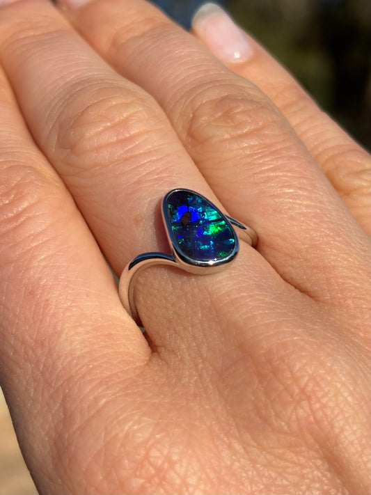 Ocean Ridge Ring - Sterling Silver, Size 6, M