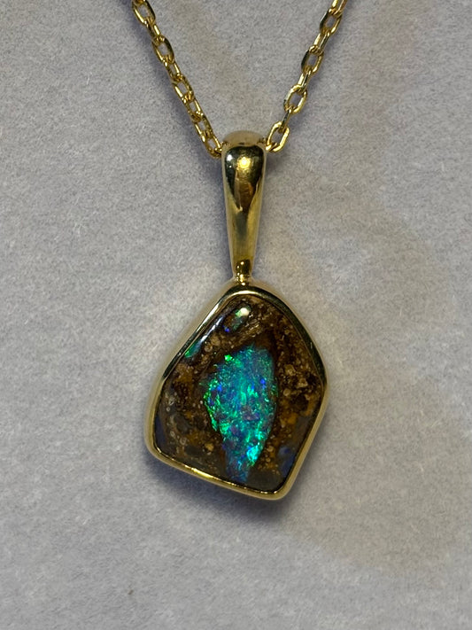 Great Barrier Reef Pendant - 9k gold
