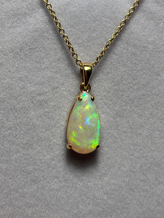 Green & Gold Pendant - 9k