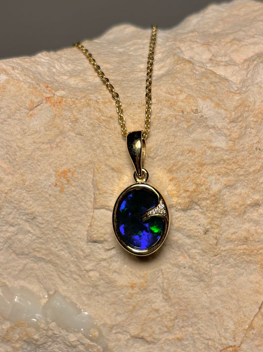 Black opal wave necklace - 14k gold