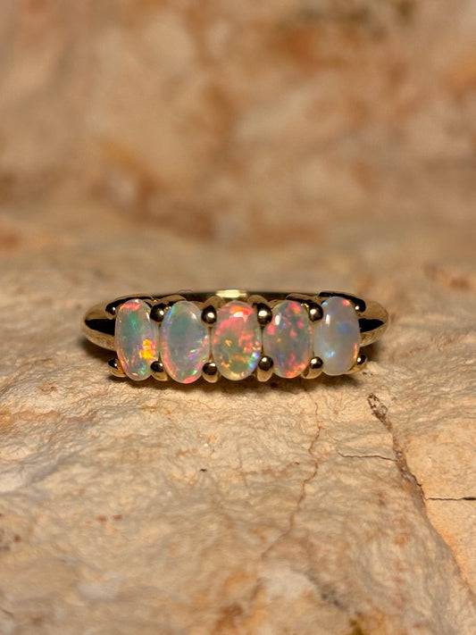 Multi-Stone ♡ Ring 9k Gold - Size 7.25, O