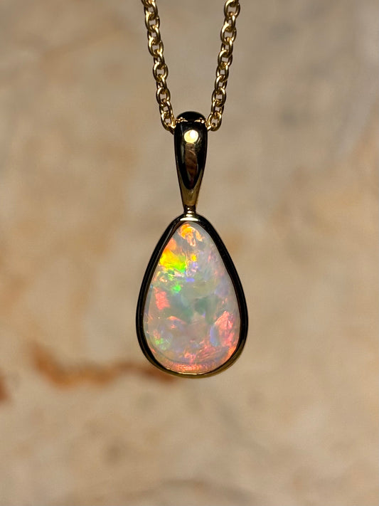 Astro Petal Pendant - 9k gold