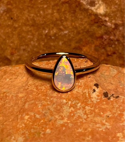 Summer Vibes - 9k gold ring, size 8.25, Q