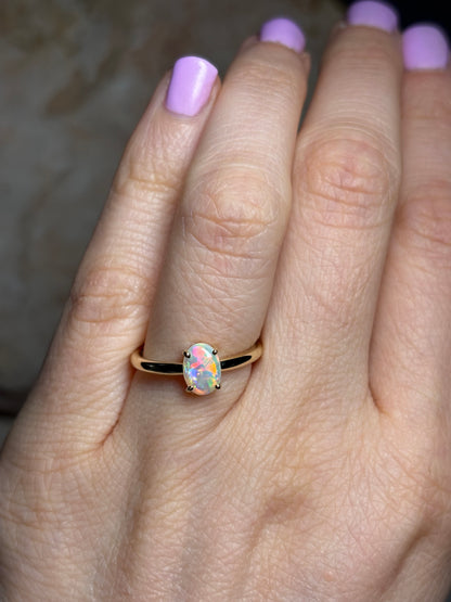 Lucid Opal Ring - 9k gold, size 5, K