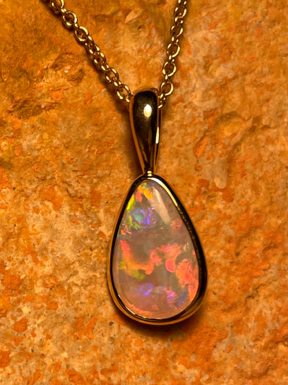 Astro Petal Pendant - 9k gold