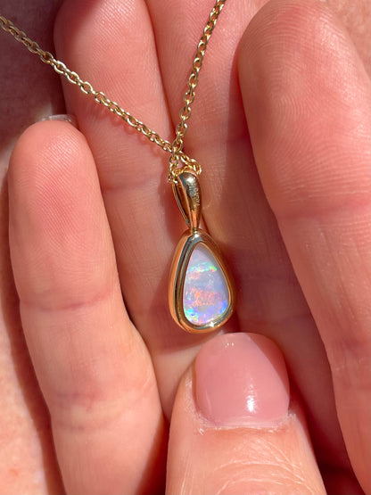 Astro Petal Pendant - 9k gold