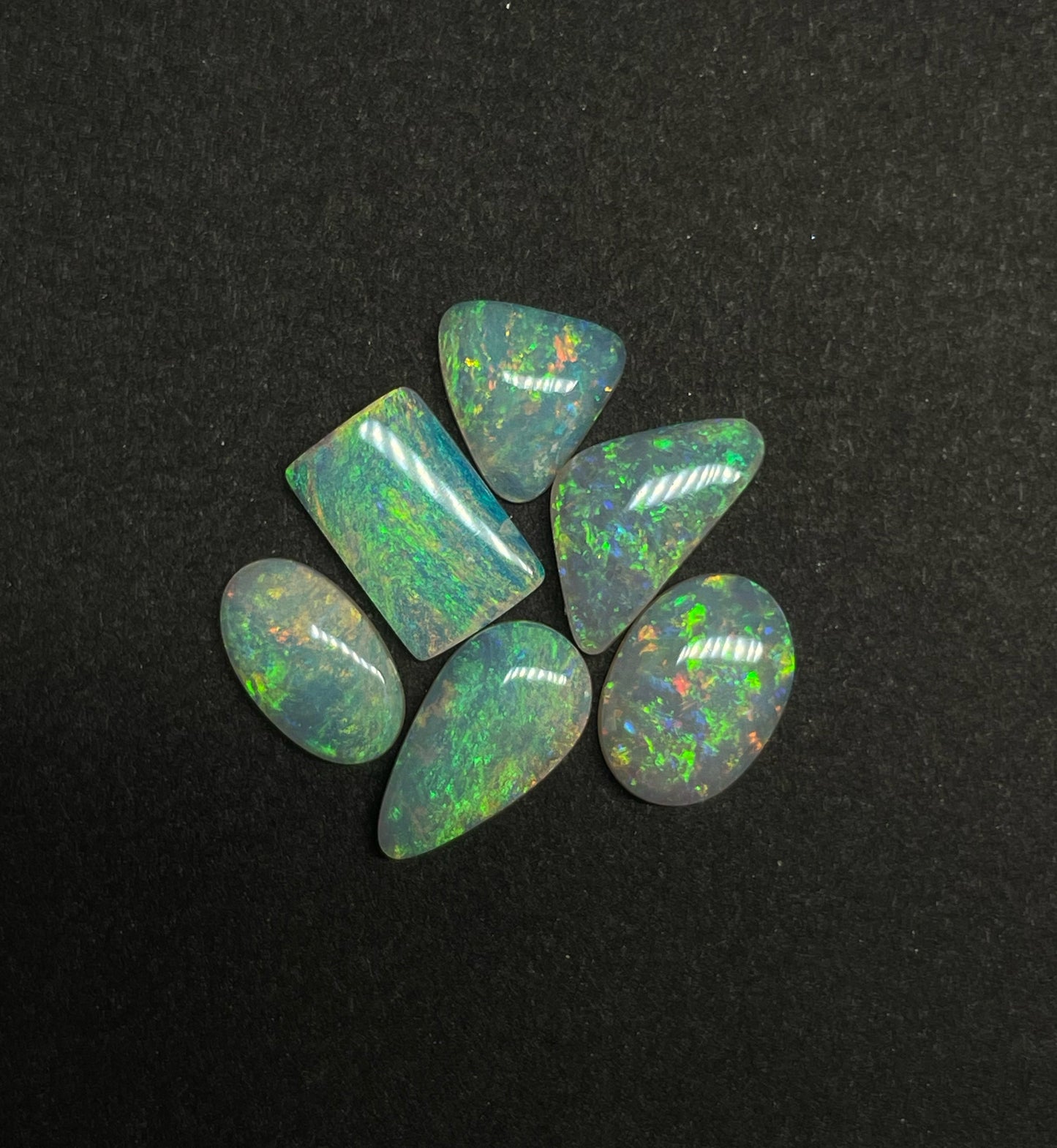 4.5ct Lightning Ridge Parcel