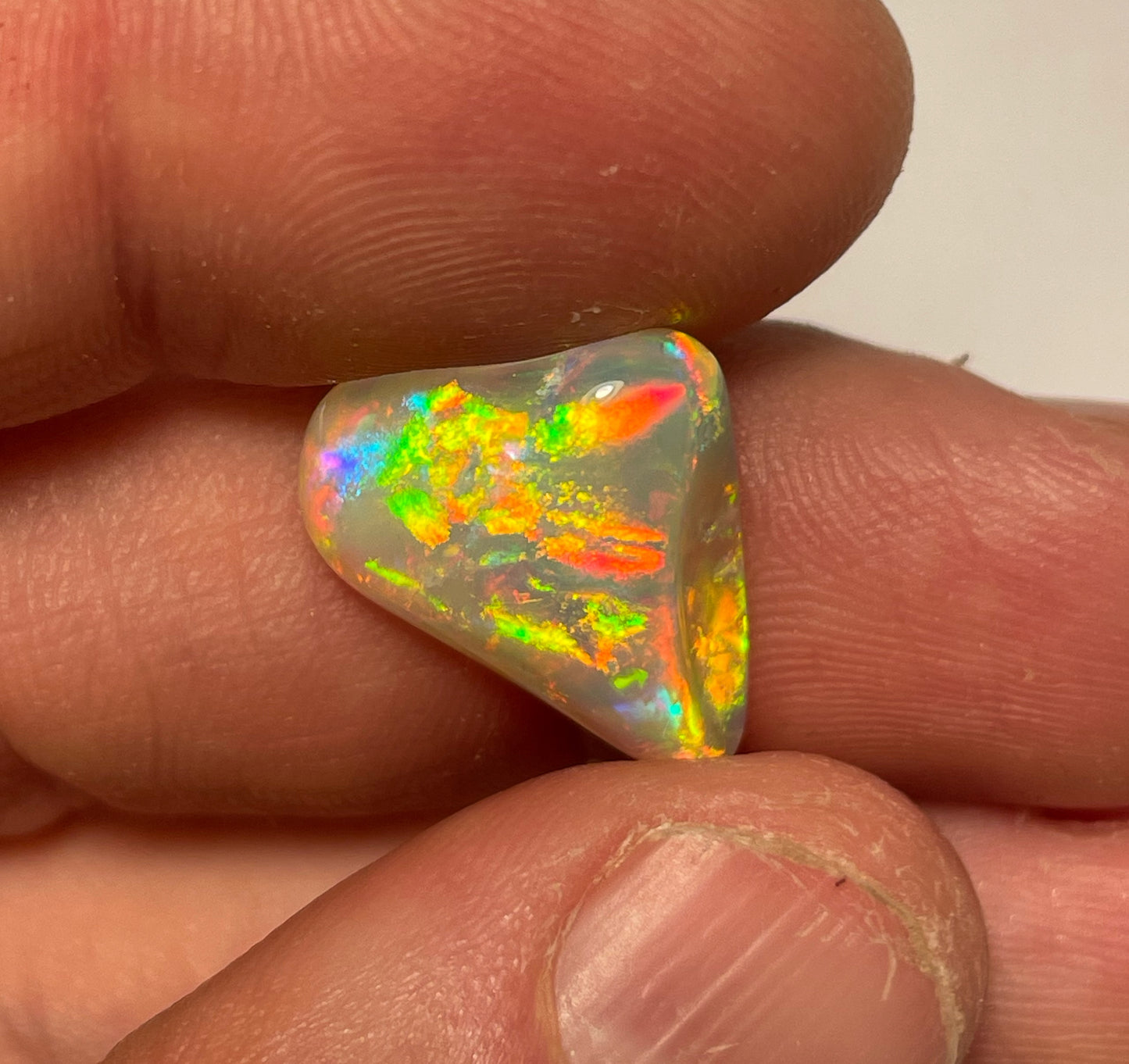 5.7ct Coober Pedy Shell Skin