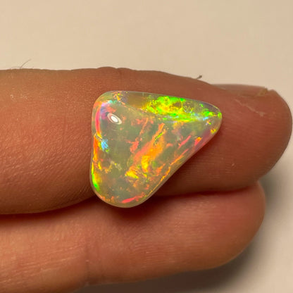 5.7ct Coober Pedy Shell Skin