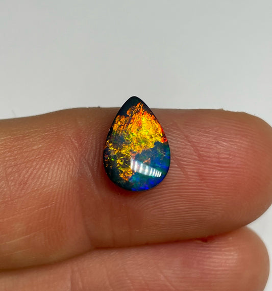 1.7ct Opal Doublet