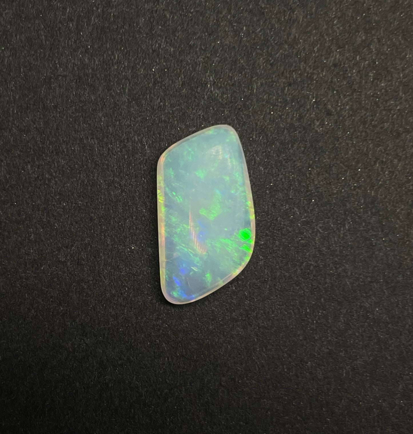 2.8ct Coober Pedy Crystal Opal