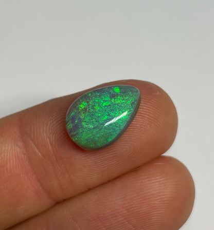 4.8ct Lightning Ridge Black Crystal Opal
