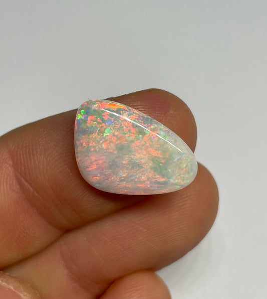 4.8ct Coober Pedy White Opal