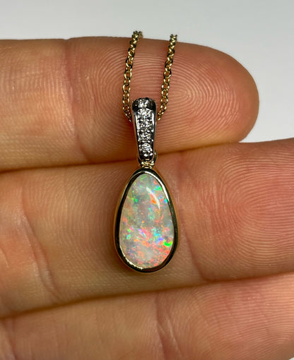 Dreamlight Tear Pendant - 14k