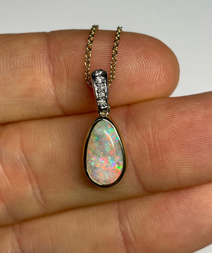 Dreamlight Tear Pendant - 14k