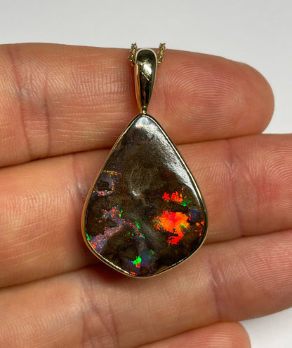 Outback Ember Pendant - 9k