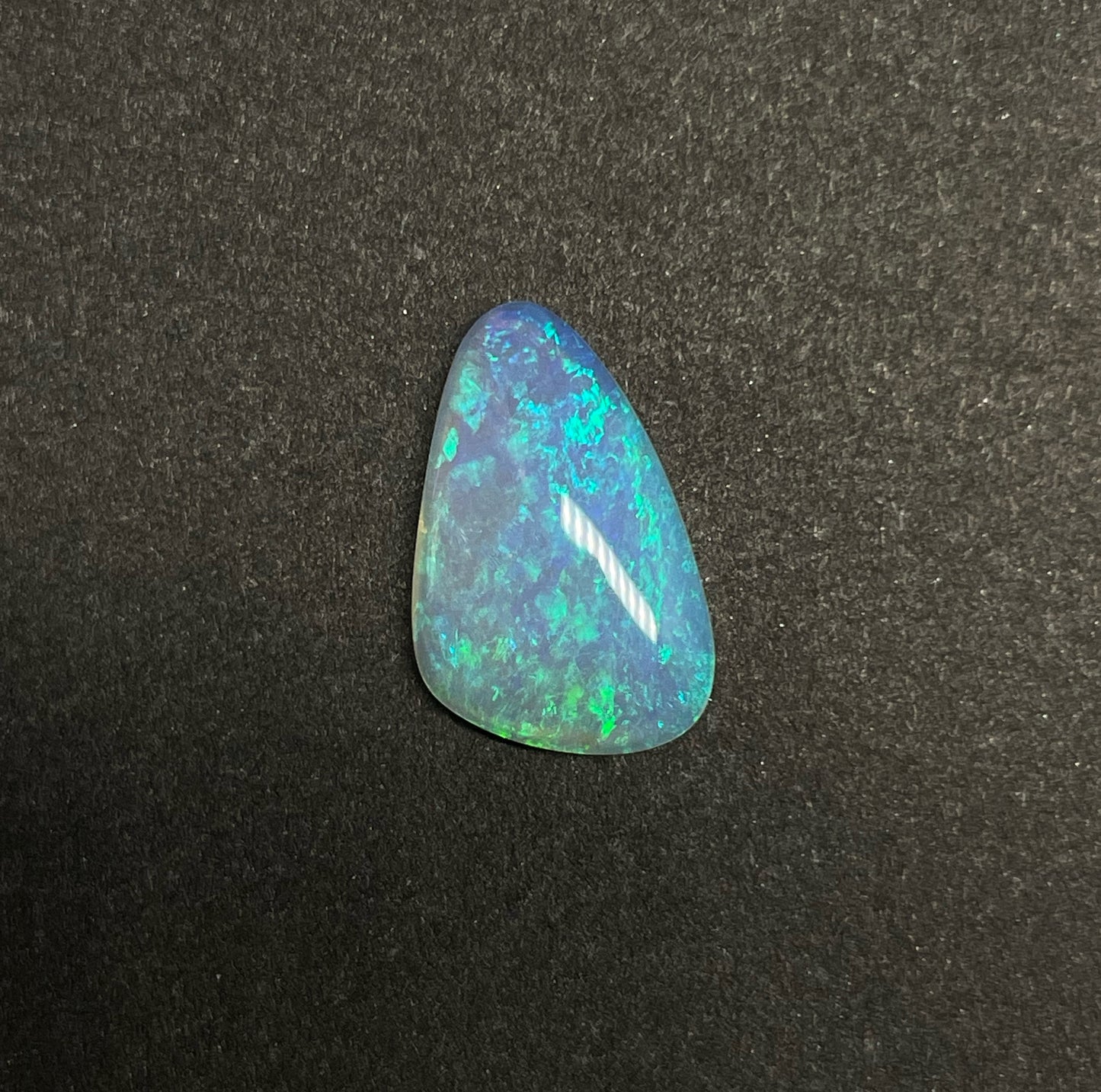 2.6ct Coober Pedy Crystal Opal