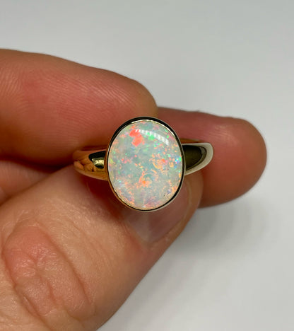 White Haven Ring - 9K Size 8.75, R