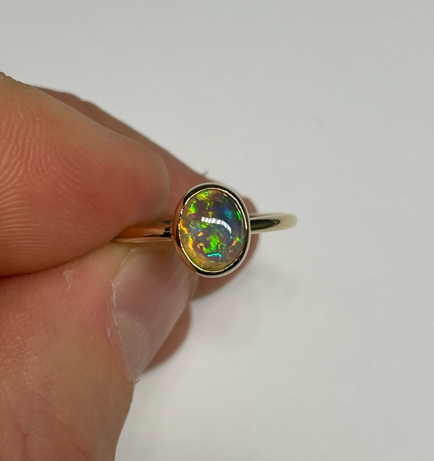 Crystal Magic Ring - 9k Size 4.75, J
