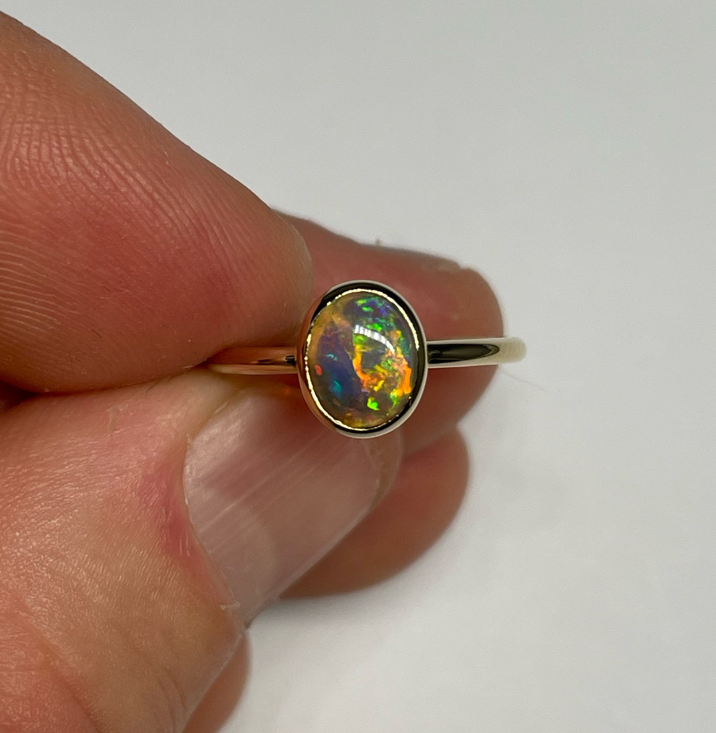 Crystal Magic Ring - 9k Size 4.75, J