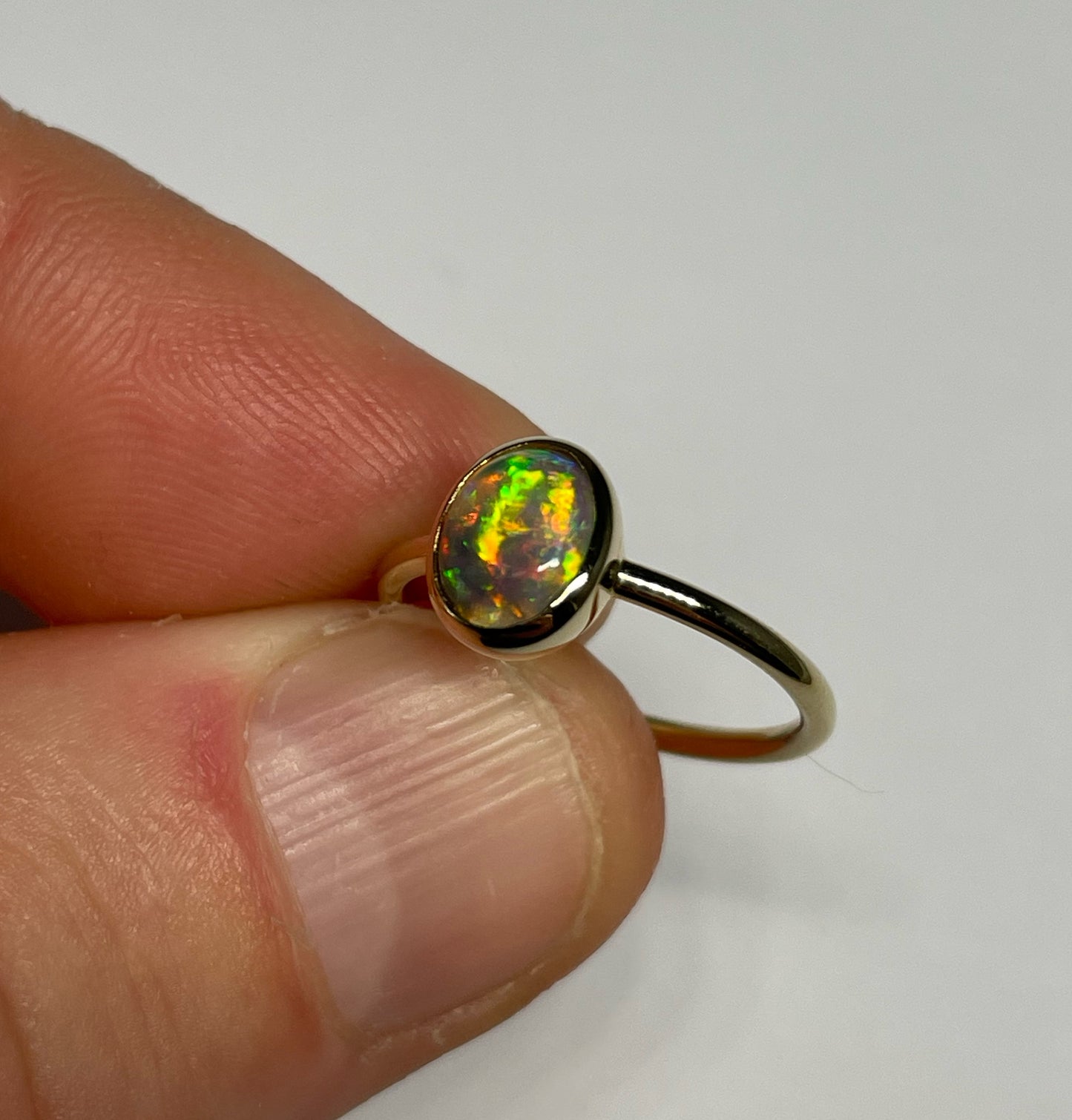 Crystal Magic Ring - 9k Size 4.75, J