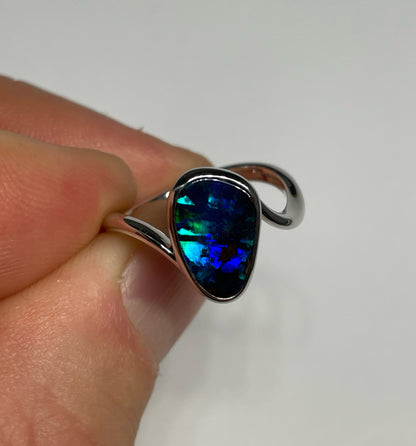 Ocean Ridge Ring - Sterling Silver, Size 6, M