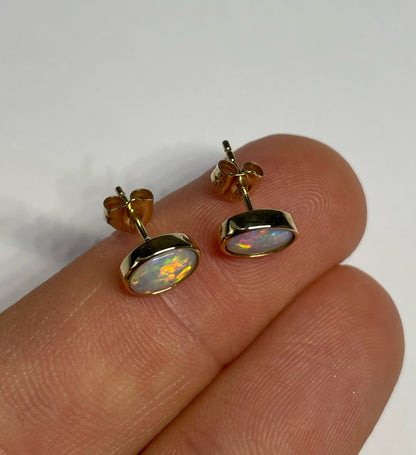 Sunny Stud Earrings - 9k