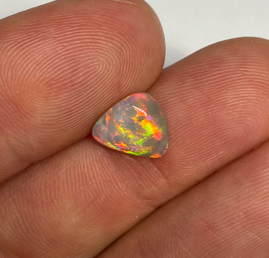 1.9ct Coober Pedy Dark Opal