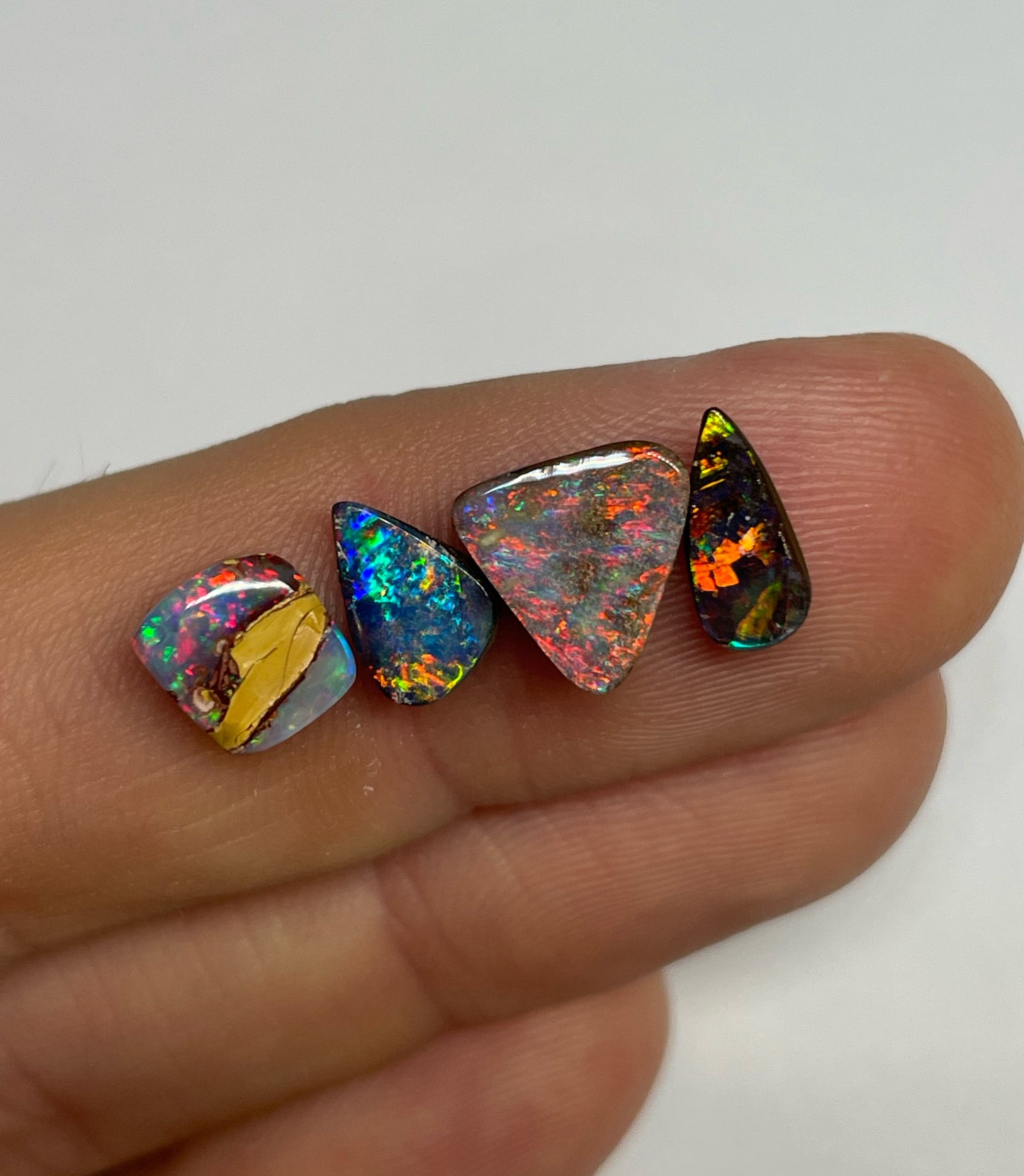 4.9ct Boulder Opal Parcel