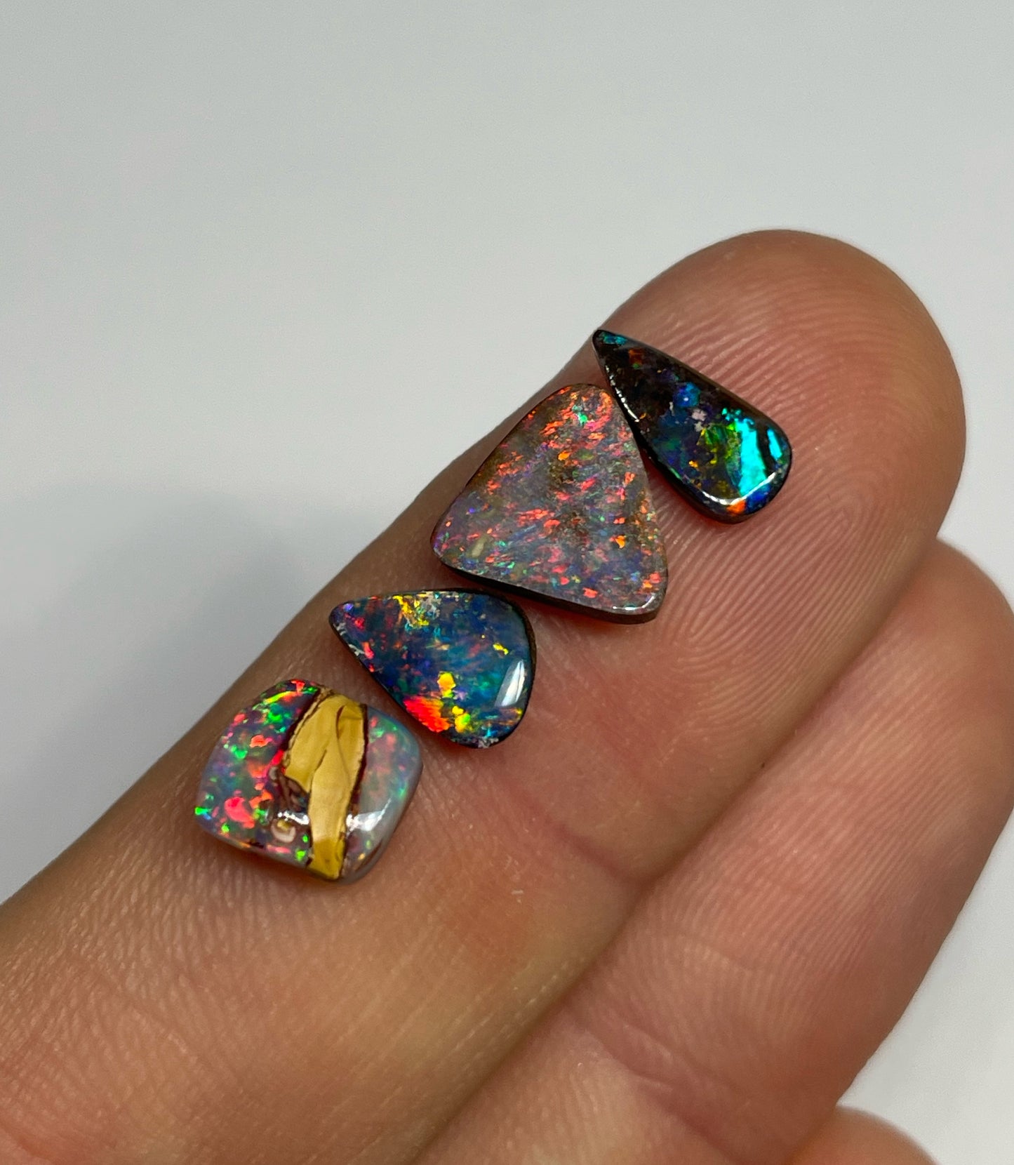 4.9ct Boulder Opal Parcel