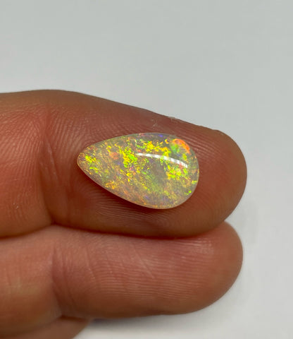 2.5ct Lightning Ridge Crystal Opal