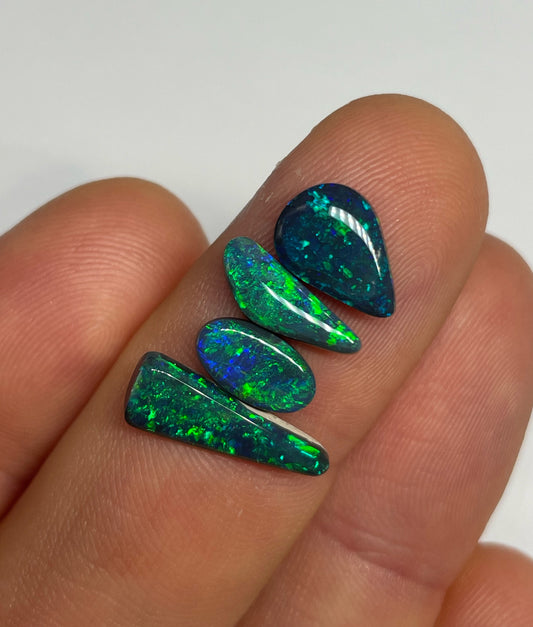 4.5ct Lightning Ridge Parcel