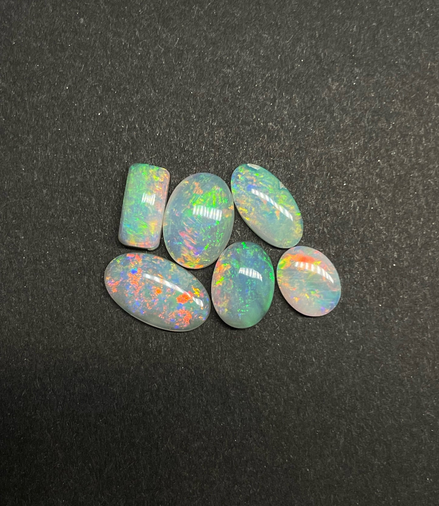 5.6ct Andamooka Parcel
