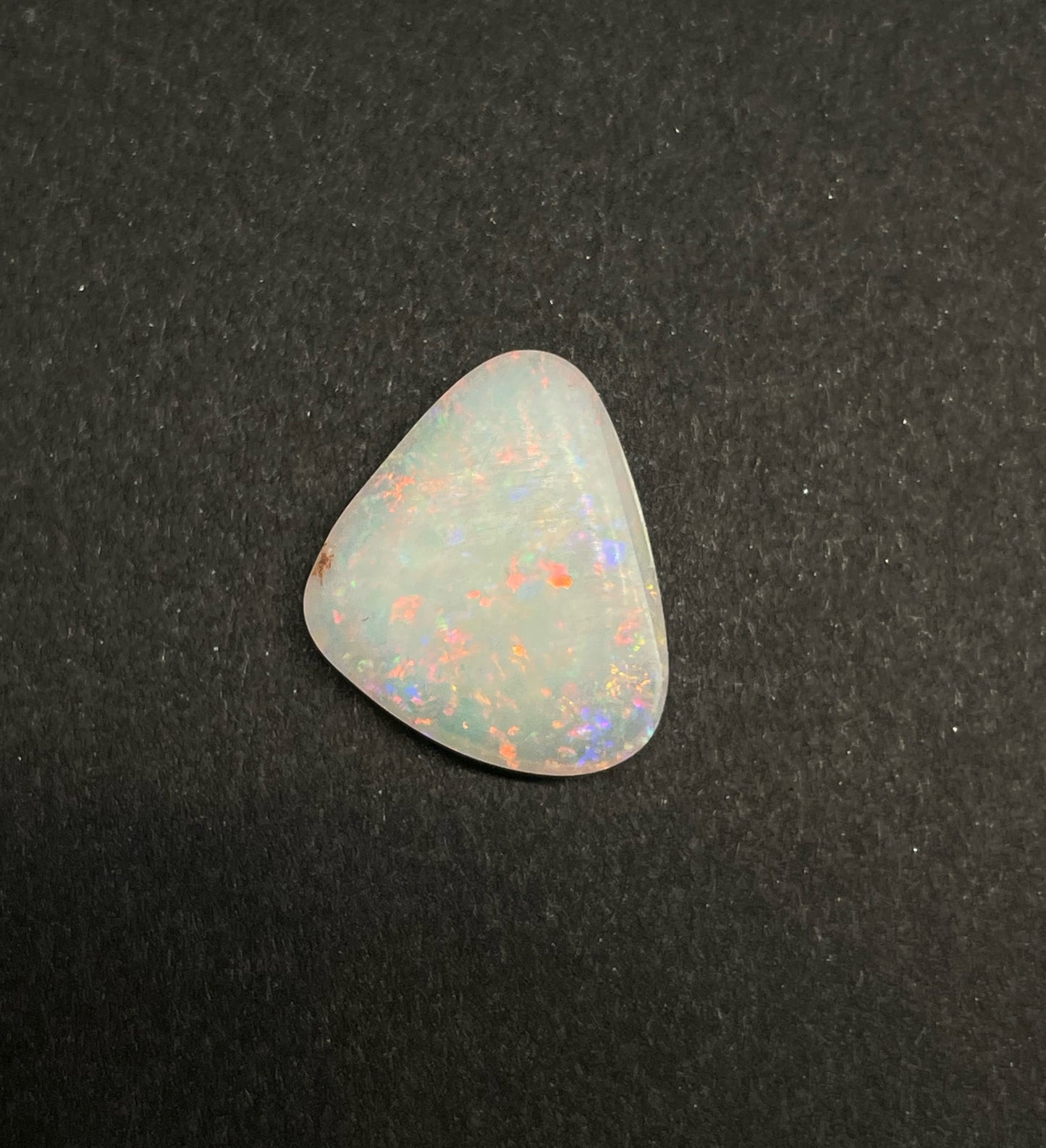 2.6ct Coober Pedy White Opal