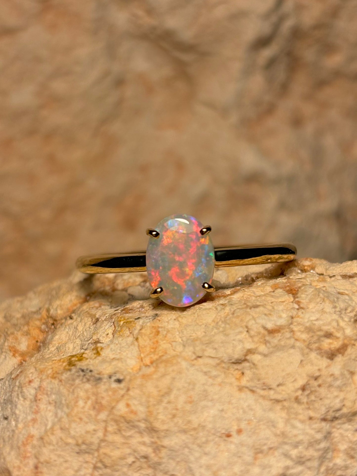 Pink floral prong ring - 9k gold, size 9, R 1/2